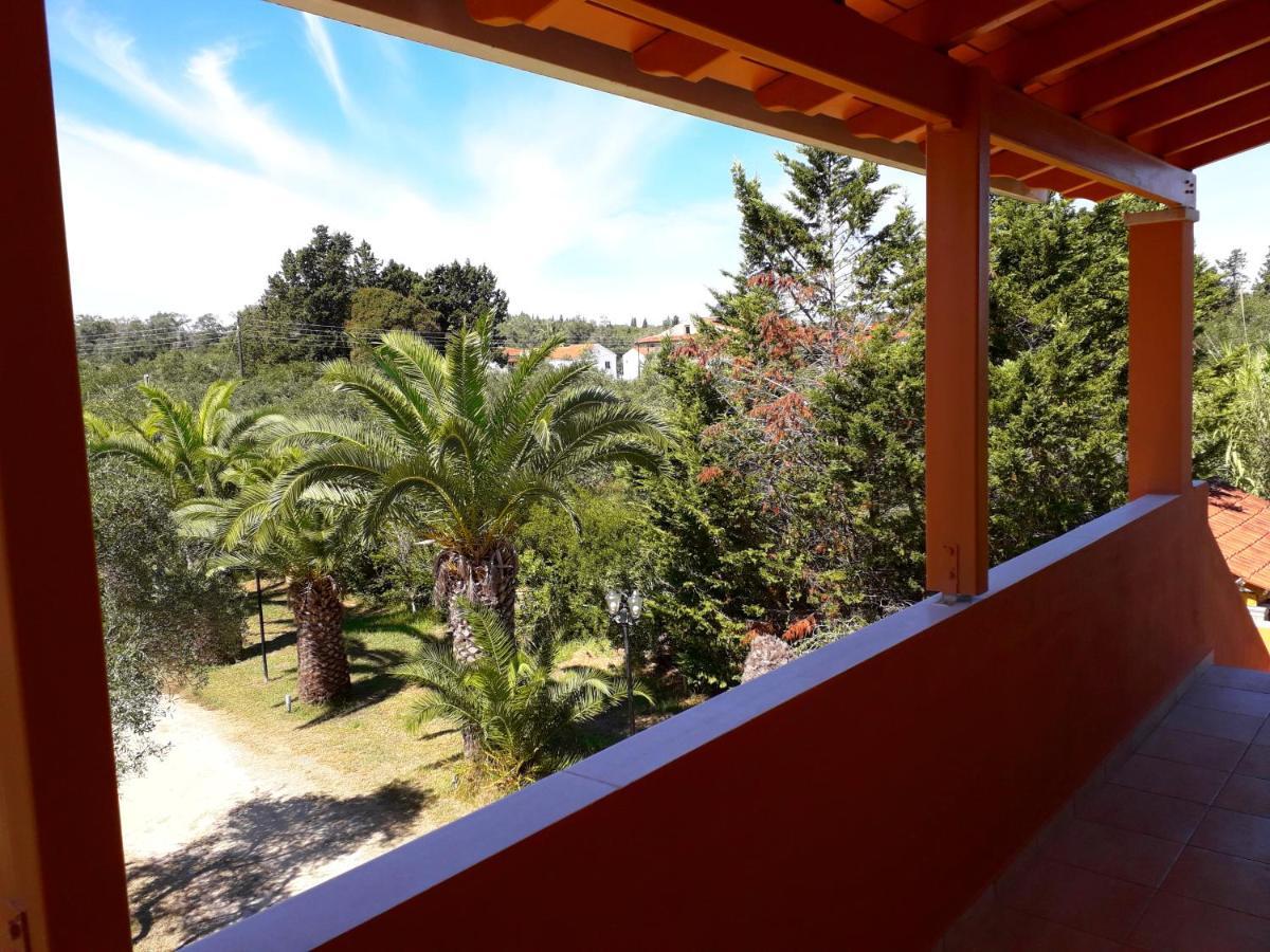 Irini Apartments And Studios Kávos Dış mekan fotoğraf