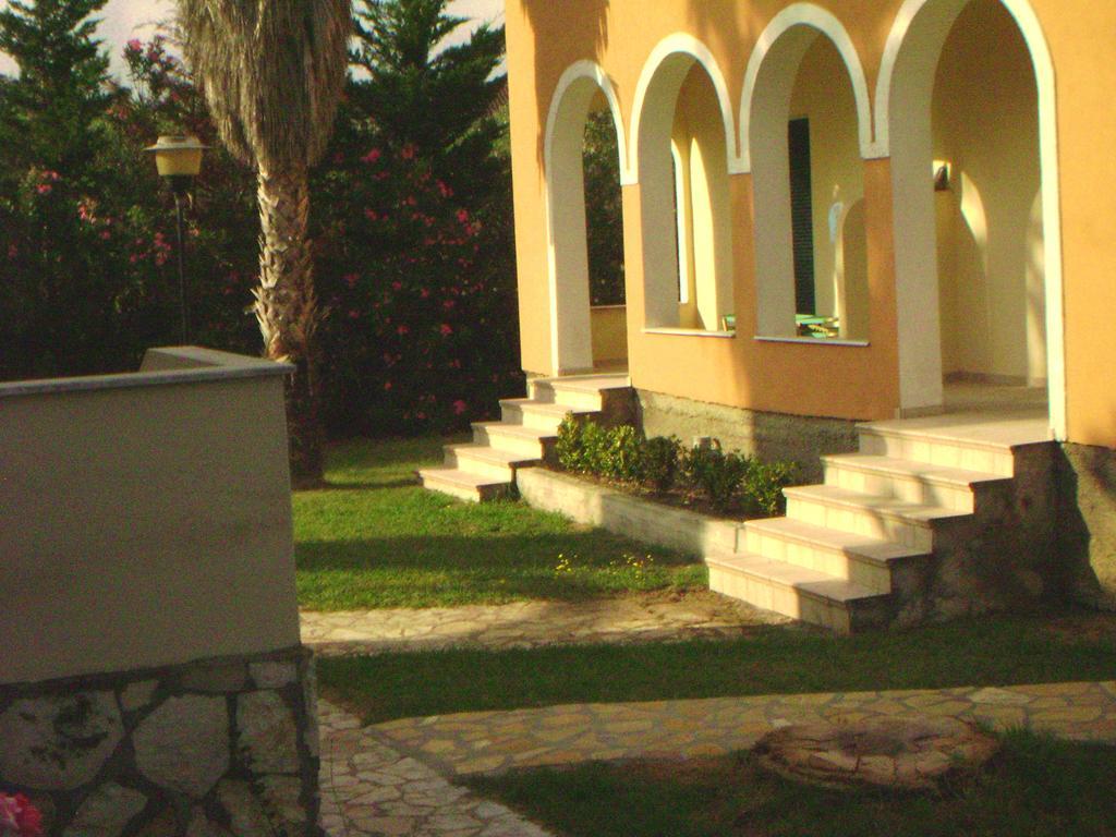 Irini Apartments And Studios Kávos Dış mekan fotoğraf